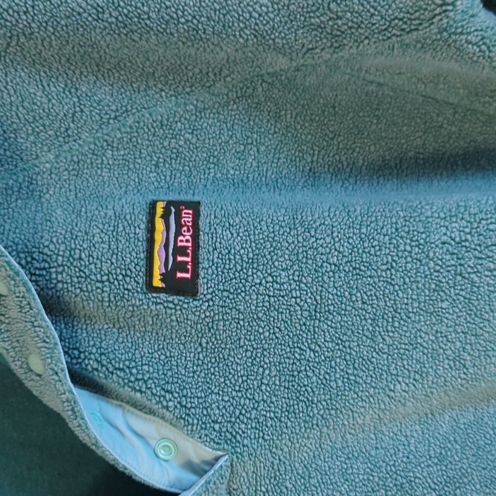 L.L. Bean fleece shirt - Picture 2 of 8